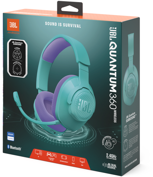 Egy JBL Quantum 360 vezeték nélküli gamer fejhallgató doboza a fejhallgatóval.