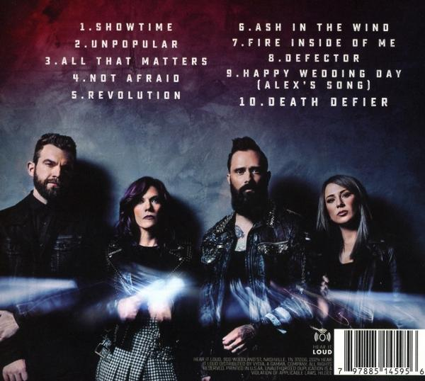 Albumcover mit Bandmitgliedern und Songtiteln.