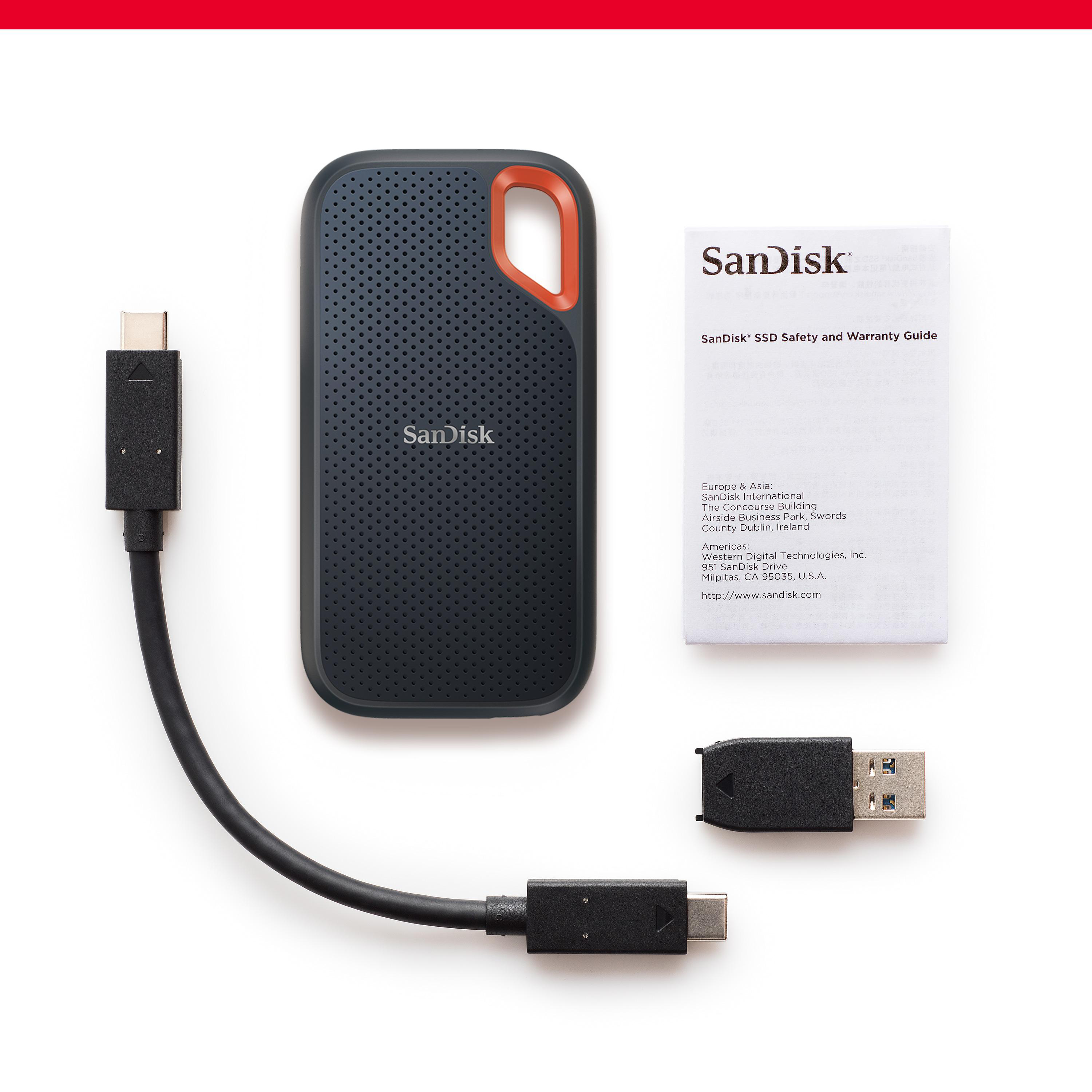 Sandisk externe SSD, USB-C-Kabel und USB-Adapter, mit Sicherheits- und Garantieanleitung.