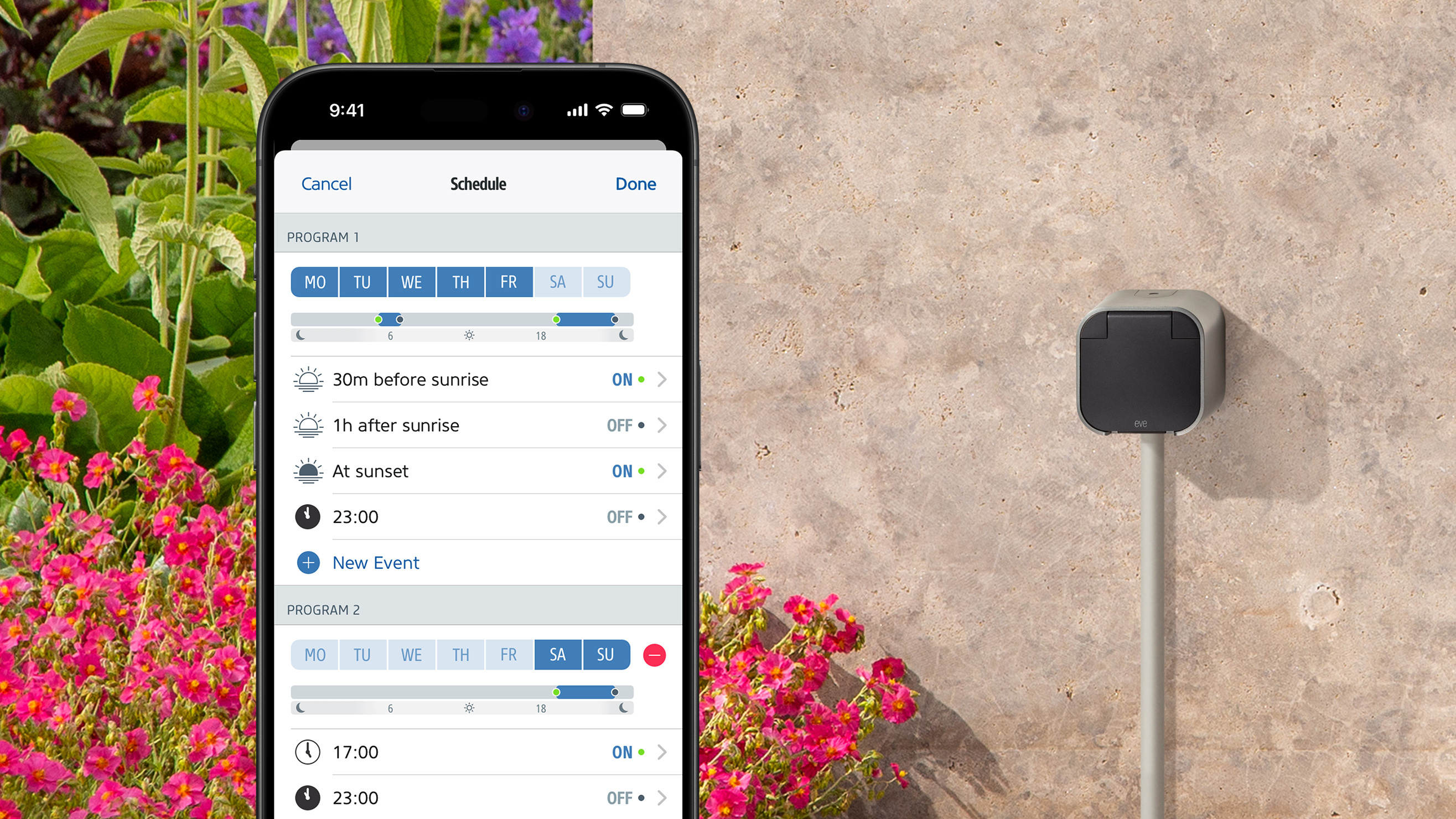 Smartphone-Bildschirm mit einer Smart Home-App, die Programmieroptionen für Außenlichter zeigt.