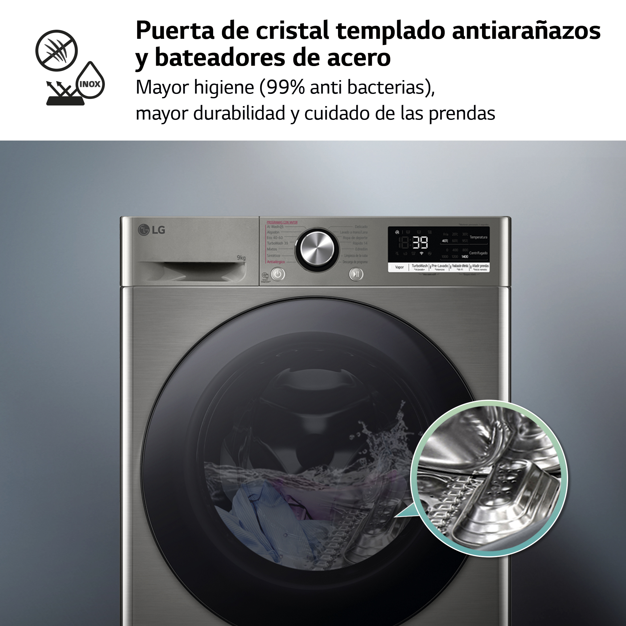 Una lavadora con puerta de vidrio y cuerpo de acero inoxidable. El texto en español describe las características.