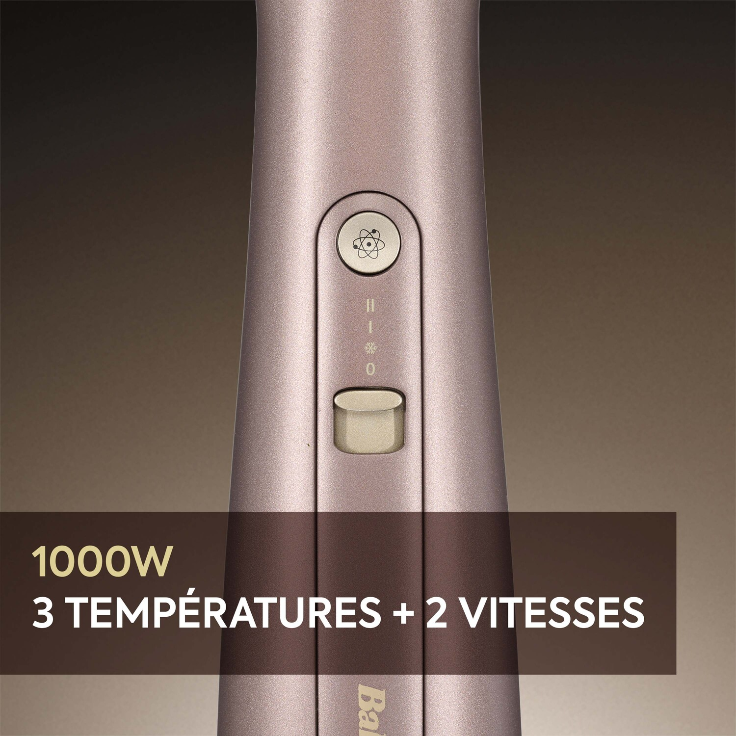 Gros plan d'un fer à friser rose. Boutons montrent les réglages de puissance et de chaleur.