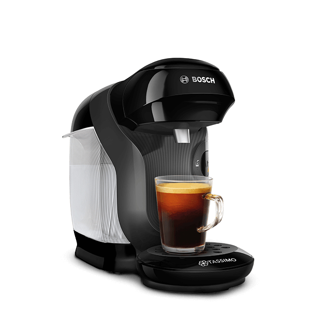 Schwarze Bosch Tassimo Kaffeemaschine mit einer Kaffeetasse.