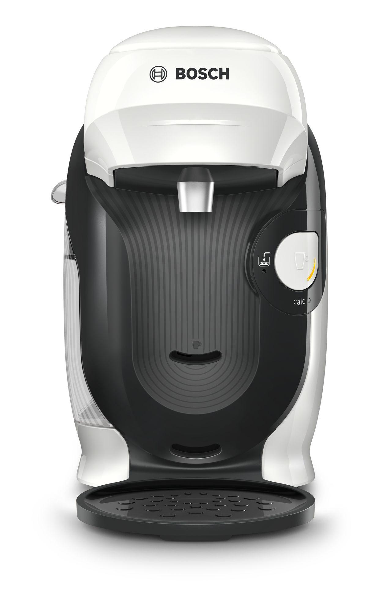 Bosch Kaffeemaschine. Weiß und schwarz. Hat einen schwarzen Tassenhalter. Der Markenname ist sichtbar.