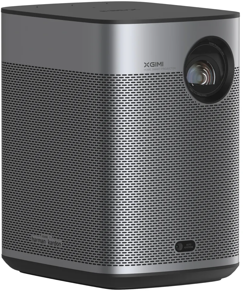 Un proiettore argento e nero con lente e superficie perforata. Ha il logo Harman Kardon.