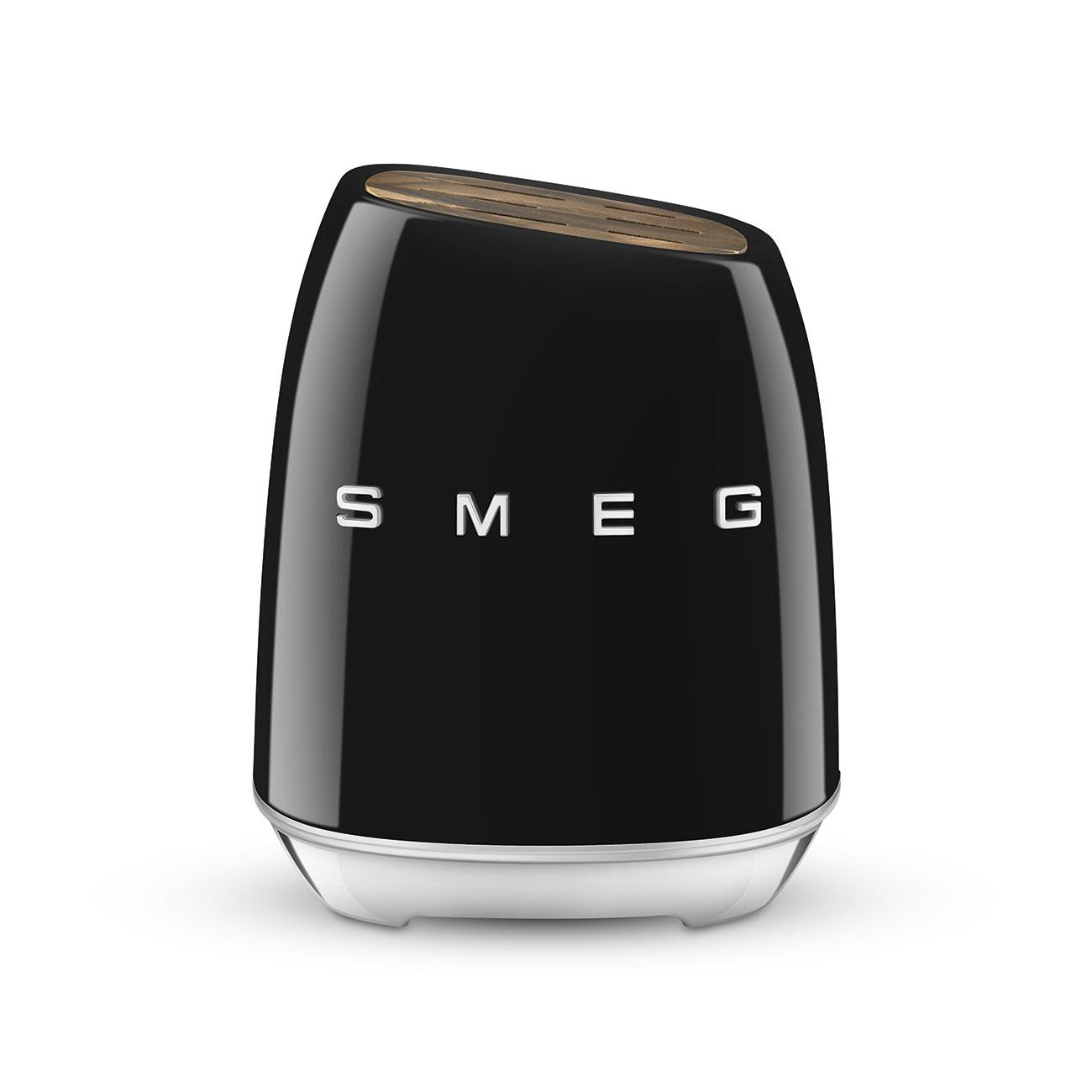 Ein schwarzer Toaster im Retro-Stil mit dem Wort 'SMEG' darauf.