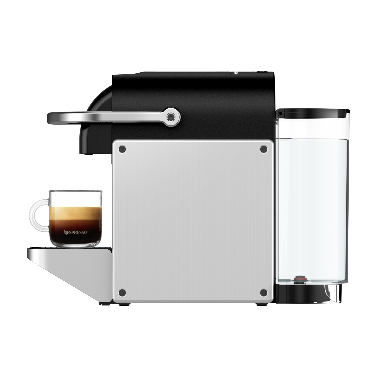 Macchina da caffè Nespresso con un bicchiere di espresso e un serbatoio d'acqua.
