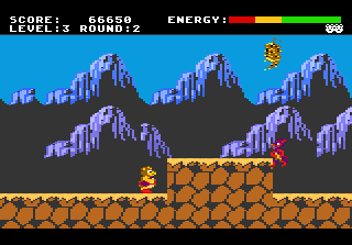 8-Bit-Videospielszenario. Figur auf Plattform. Feind oben. Berg-Hintergrund. Pixelkunst.