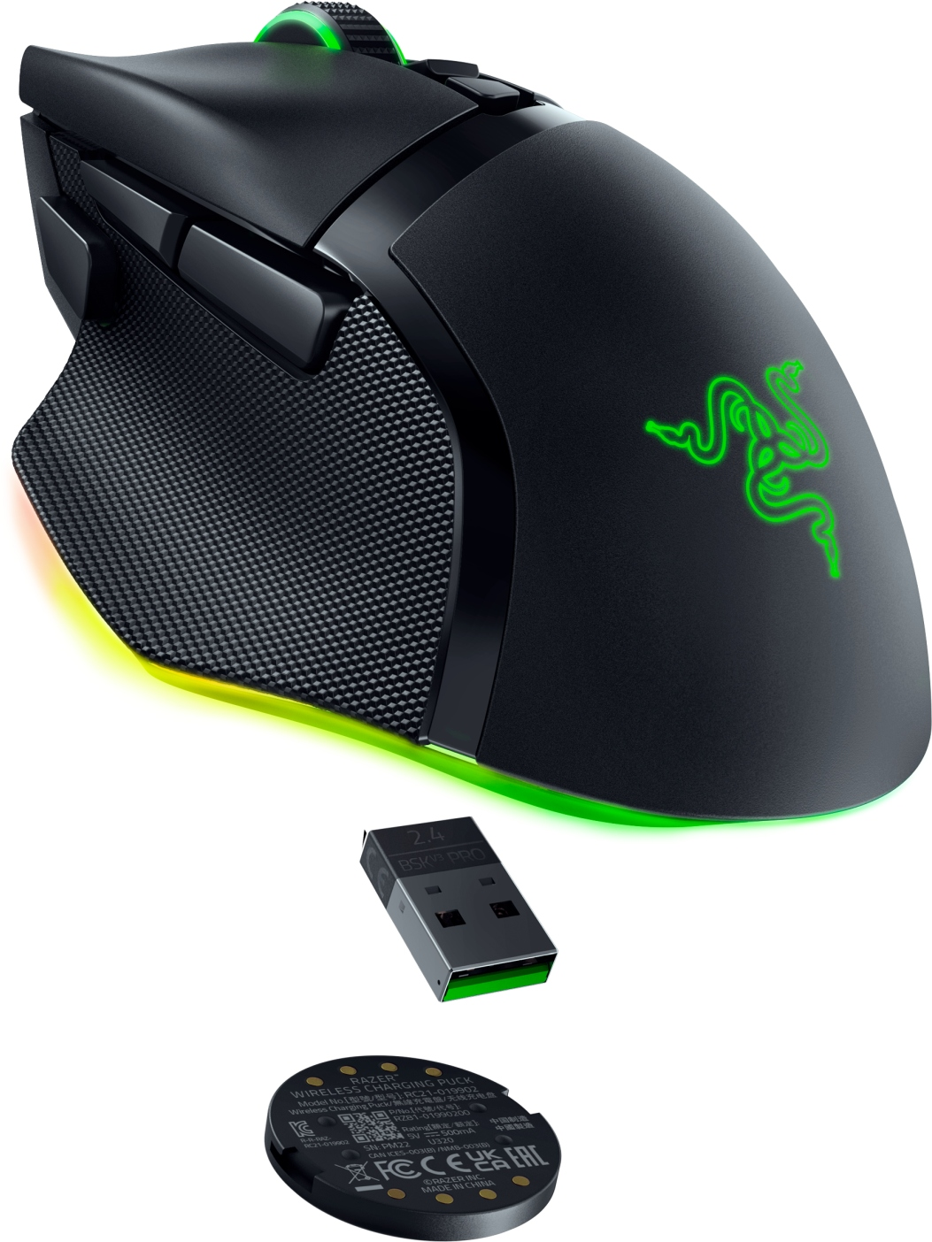 Mouse da gaming wireless nero con logo Razer, dongle wireless e base di ricarica.
