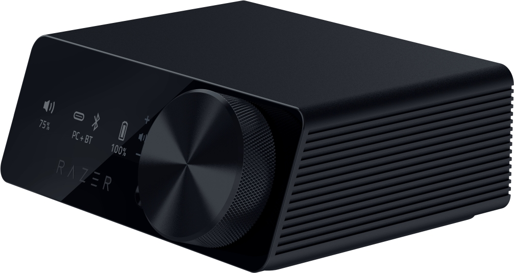 Schwarzes Razer Audiogerät. Es hat ein großes Rad und mehrere Tasten.
