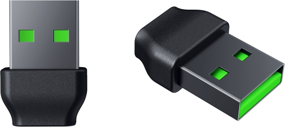 Zwei schwarze USB-Adapter mit grüner Innenausstattung.