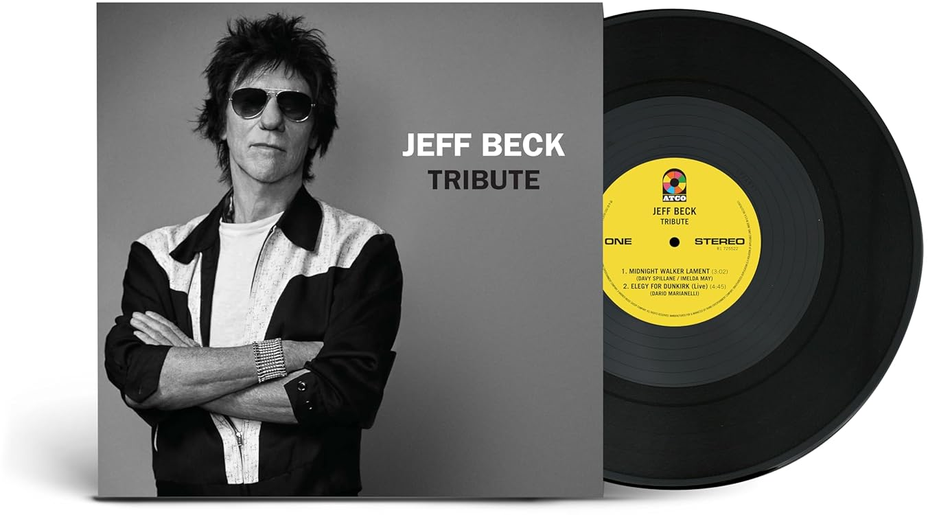 Jeff Beck Tribute album borítója Jeff Beck fotójával és bakelit lemezzel, fekete-fehérben.
