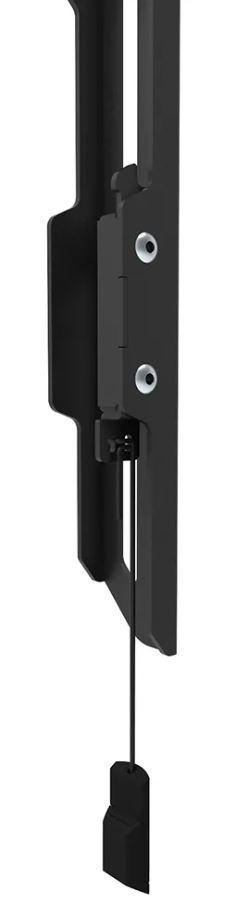 Schwarze TV-Wandhalterung mit schwarzem Kabel, das herunterhängt.