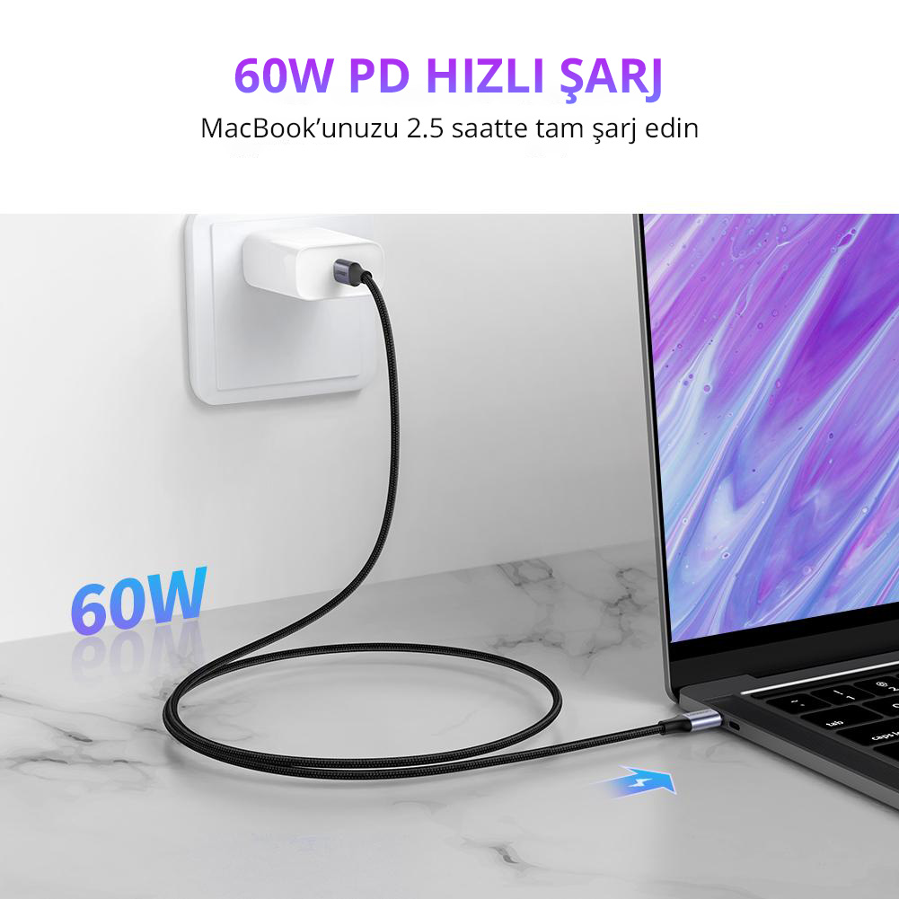 Siyah kablo ve şarj cihazıyla şarj olan dizüstü bilgisayar. Metin katmanı: 60W PD FAST CHARGE. Beyaz arka plan.