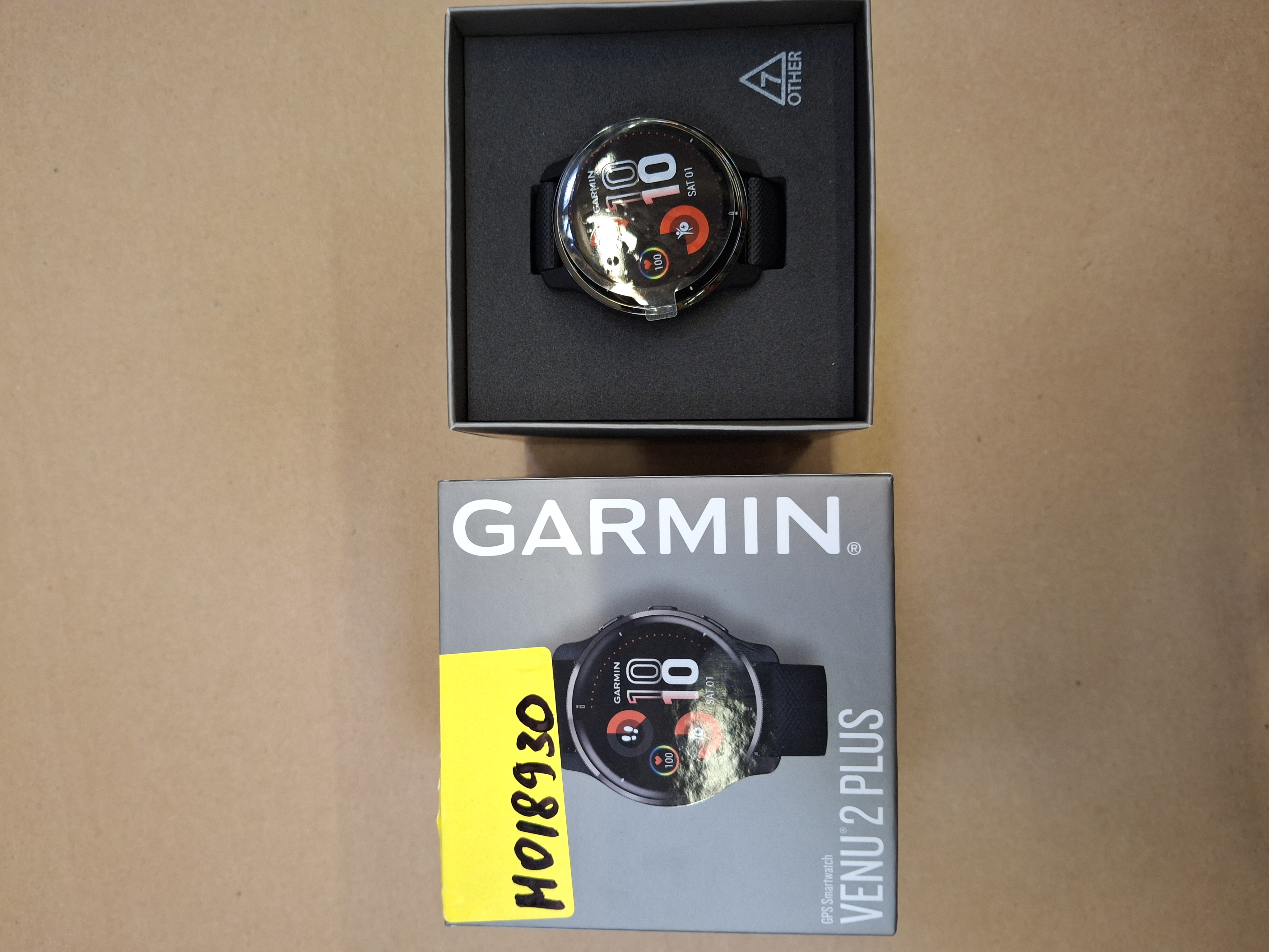 OUTLET - Smartwatch GARMIN Venu 2 Plus (43 mm) niebieskoszara ramka ze stali nierdzewnej z czarną kopertą i silikonowym paskiem 010-02496-11
