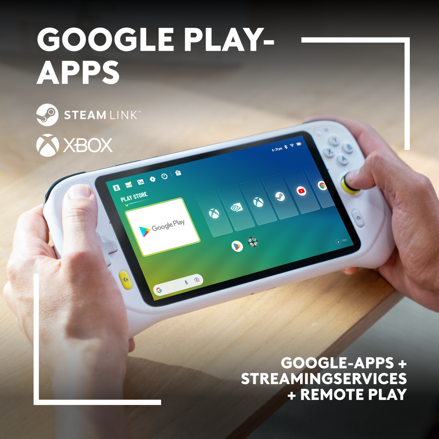 Witte handheld gaming device, met scherm dat de Google Play store weergeeft. Houten tafel. Tekst overlay.
