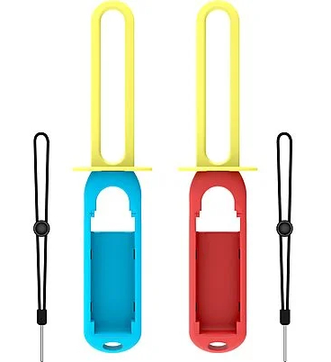 Dwa uchwyty do kontrolera, niebieski i czerwony, z paskami na nadgarstek, białe tło.