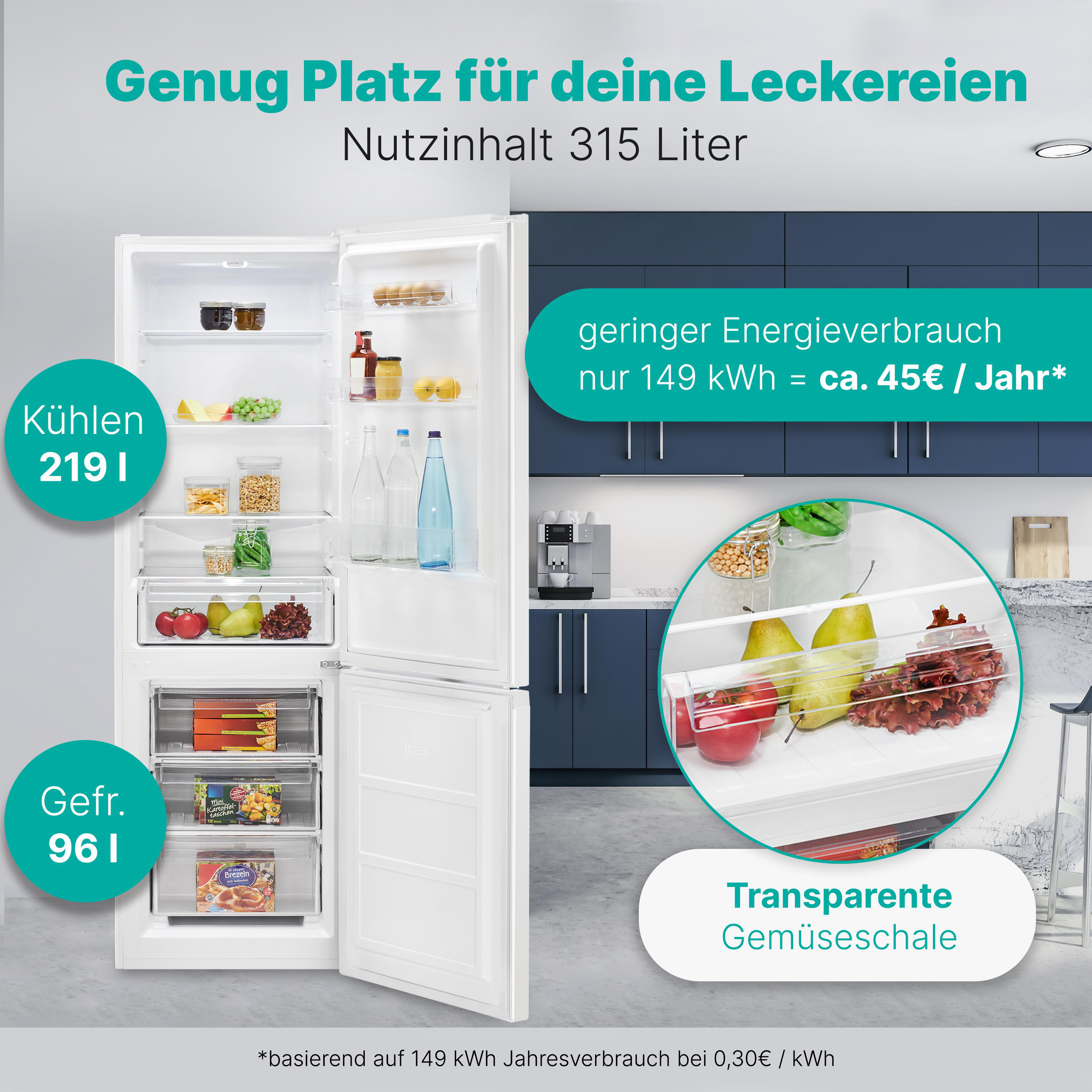 Ein weißer Kühlschrank mit offenen Türen, Regale mit Lebensmitteln, und Energieinformationen.
