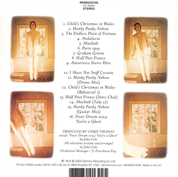 Albumcover mit einem Mann im Anzug, Songtiteln und einer Liste der Credits auf weißem Hintergrund.