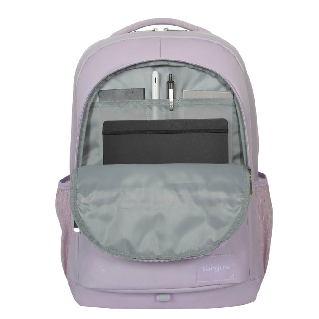 Mochila Targus morada abierta, revelando cuadernos, bolígrafos y una tableta.