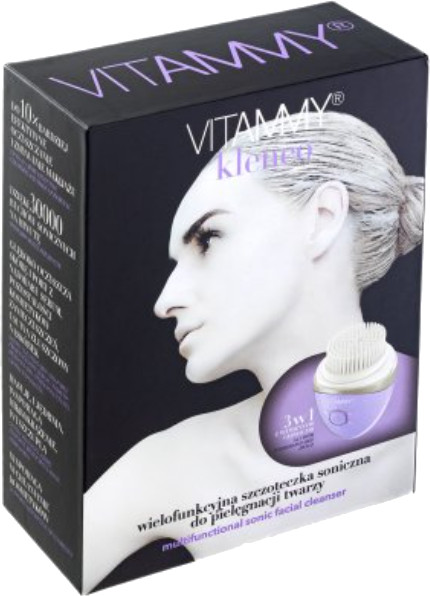 Pudełko z twarzą kobiety i szczoteczką do oczyszczania twarzy. Pudełko ma tekst w wielu językach.