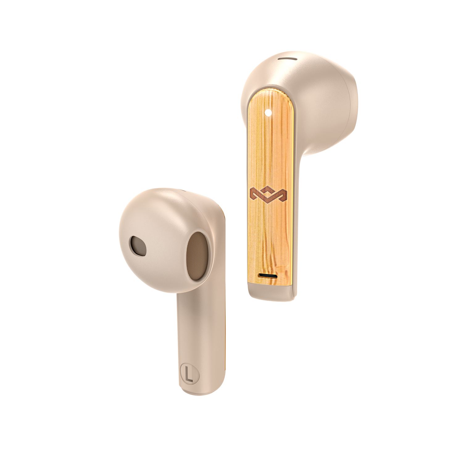 Beige draadloze oortelefoons met houten accent. Eén oortelefoon heeft een houtnerfpatroon, de andere een L.