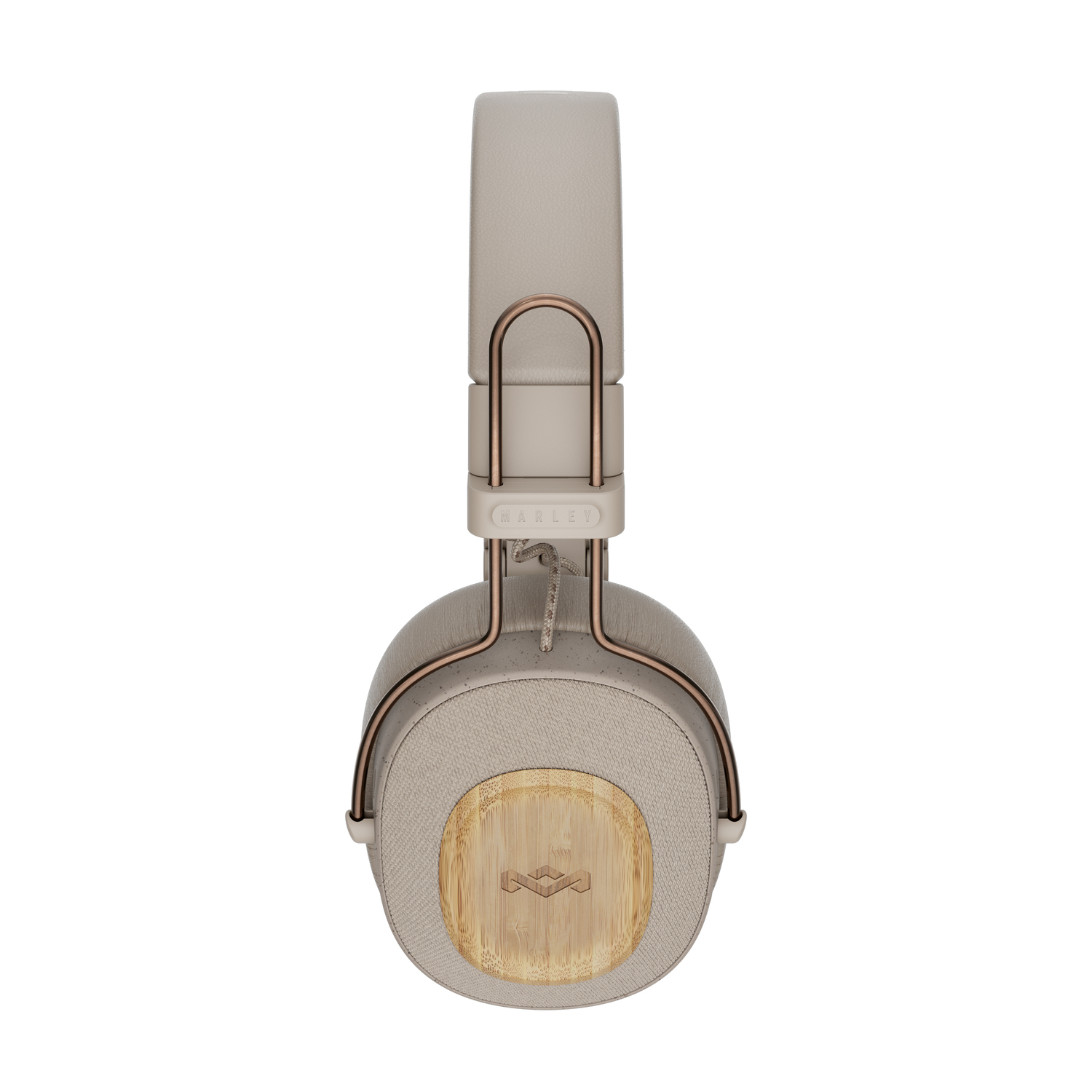 Casque beige avec des accents dorés et un logo en bois sur l'écouteur.