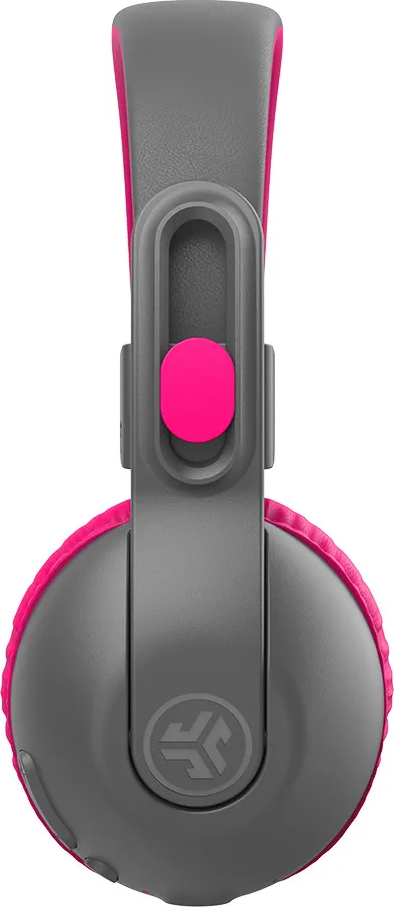 Cuffie grigie con dettagli rosa. Vista ravvicinata, sfondo bianco.