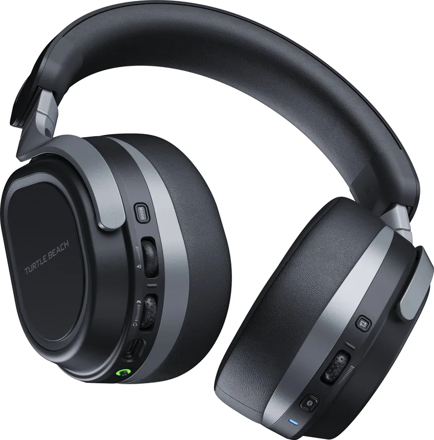 Cuffie Turtle Beach nere e grigie, vista angolata, che mostra i padiglioni e l'archetto.