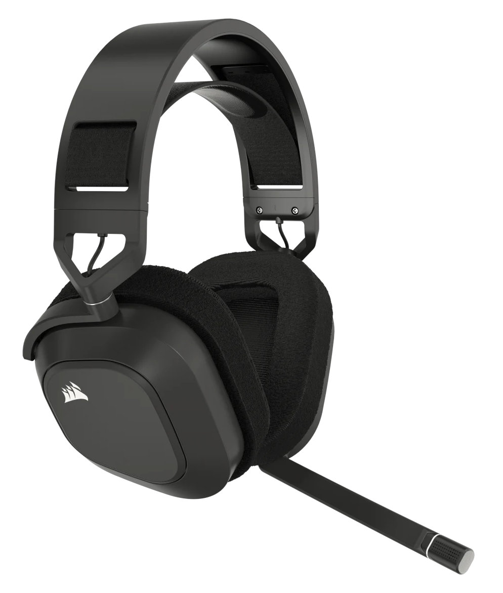 Czarne słuchawki gamingowe Corsair z mikrofonem, skierowane w stronę widza na białym tle.