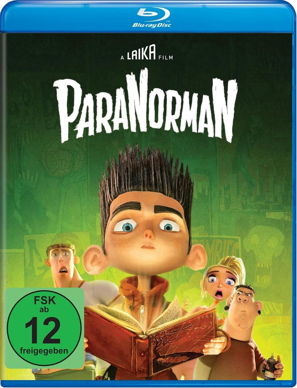 Blu-ray-Cover des Animationsfilms ParaNorman. Figuren schauen auf ein offenes Buch.