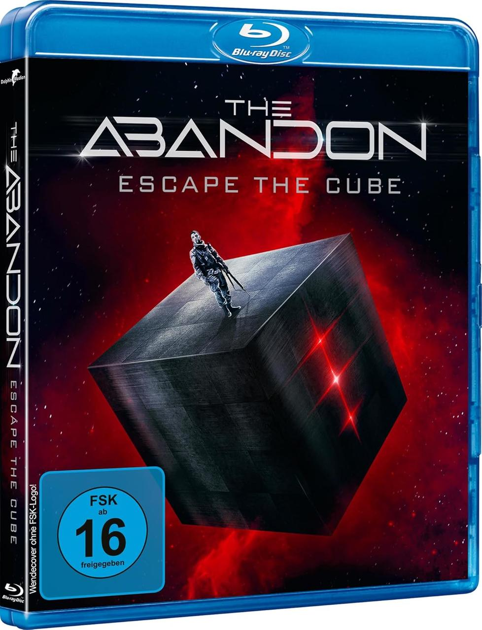 Filmcover: schwarzer Würfel, Figur oben, rotes Leuchten und Filmtitel.