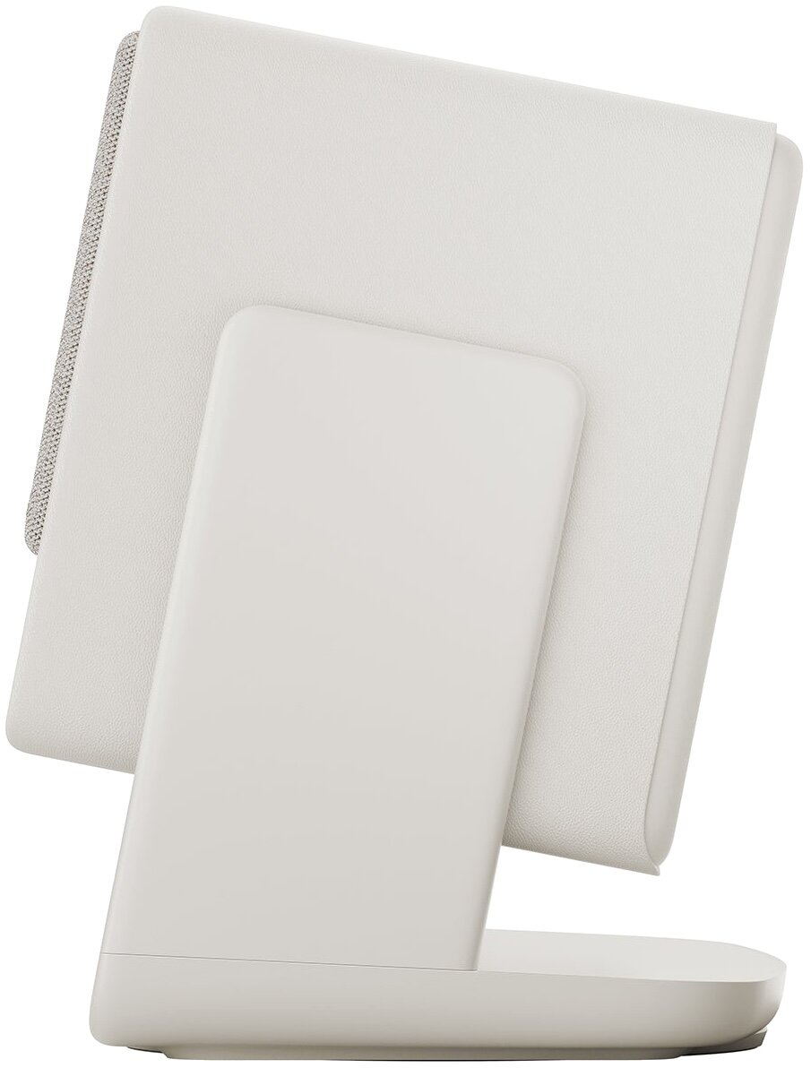 Biały głośnik z białym stojakiem. Głośnik jest lekko pochylony, widać jego tył.