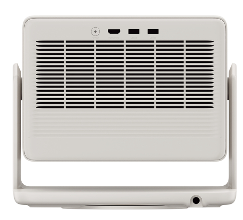 Telewizor zamontowany na ścianie, z listwą dźwiękową i niską szafką. Scena przedstawia krajobraz.