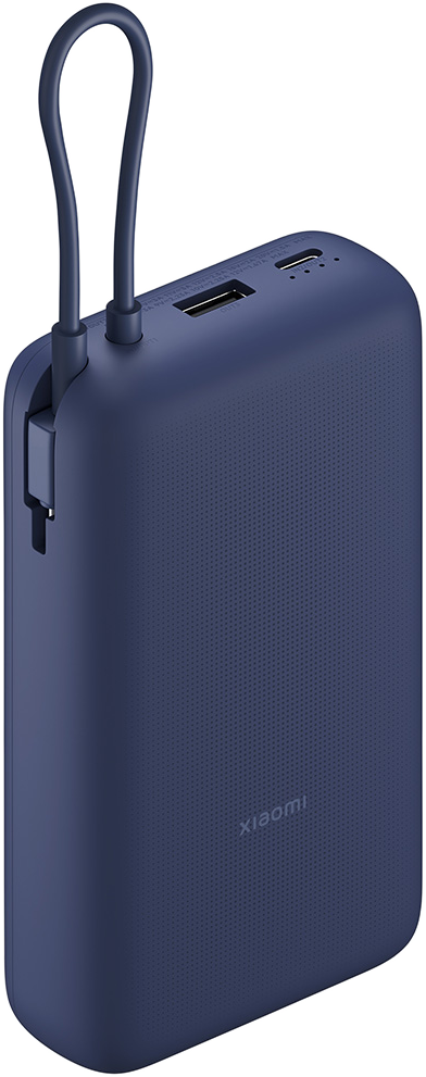 Egy sötétkék power bank hurkkal és csatlakozókkal. Fehér háttér.