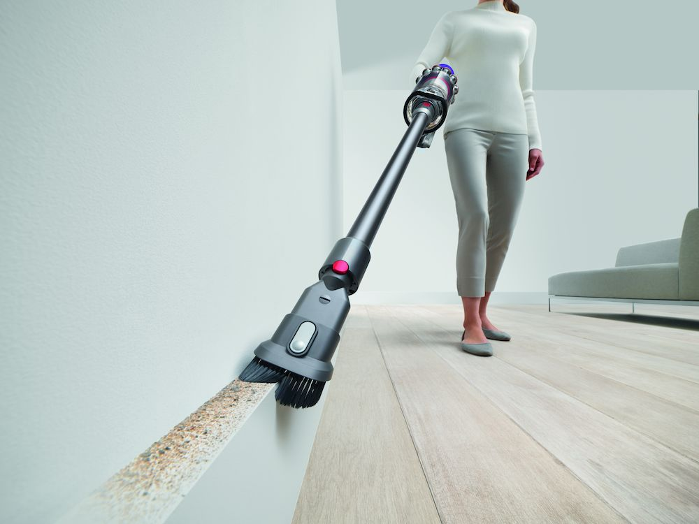 Schemat warstw panelu telewizora OLED z tekstem wskazującym jego funkcje.