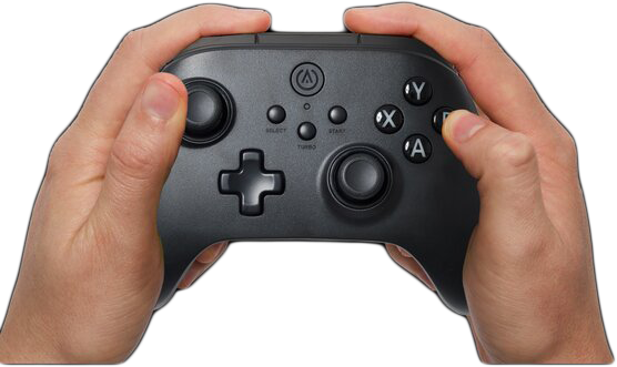 Kézben tartott fekete játékvezérlő gombokkal és joystickokkal, fekete háttérrel.