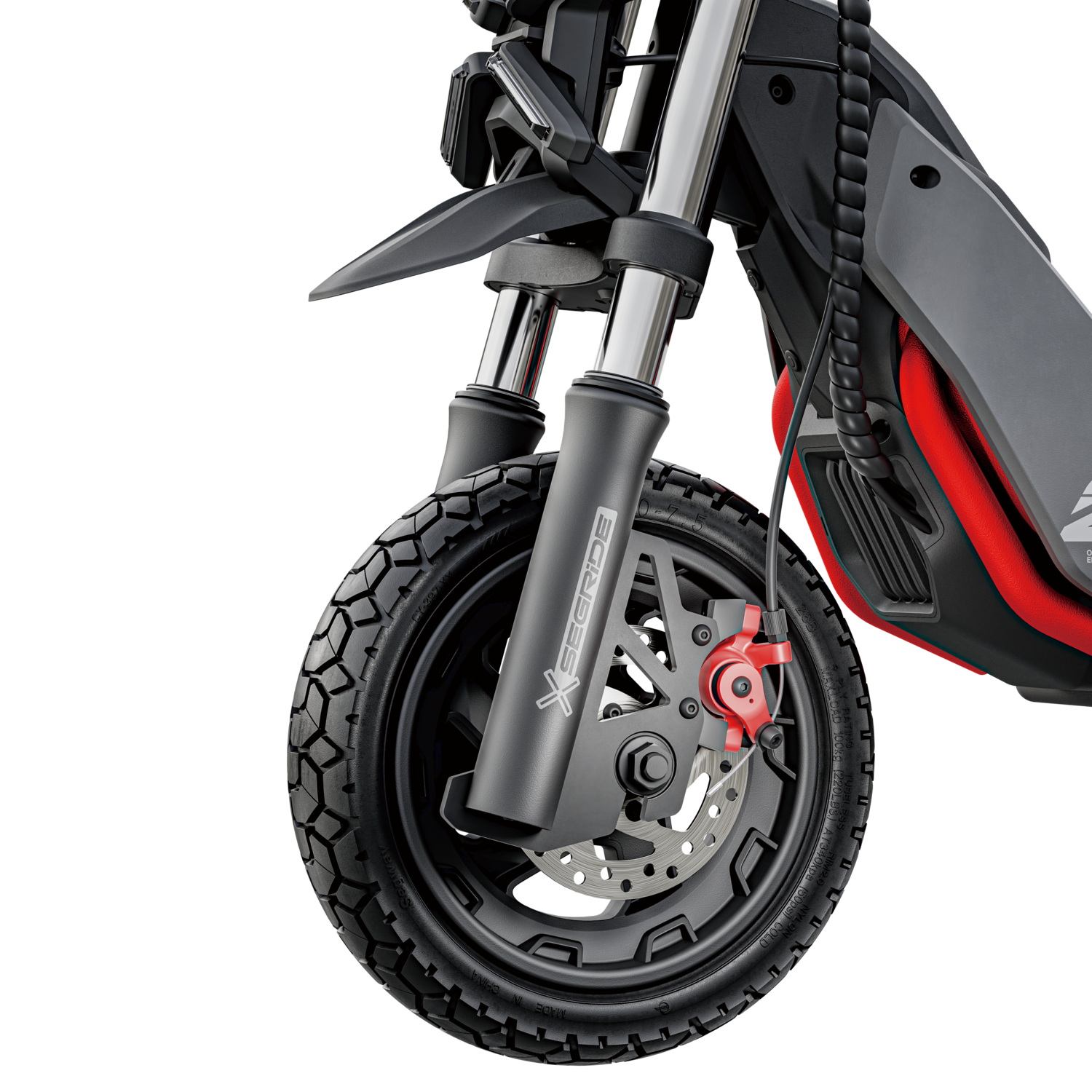 Close-up van het voorwiel van een elektrische motorfiets, zwarte band, rode remklauw.