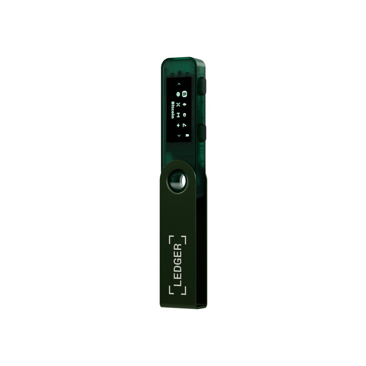 Grünes Ledger-Hardware-Wallet auf weißem Hintergrund, kleiner Bildschirm.
