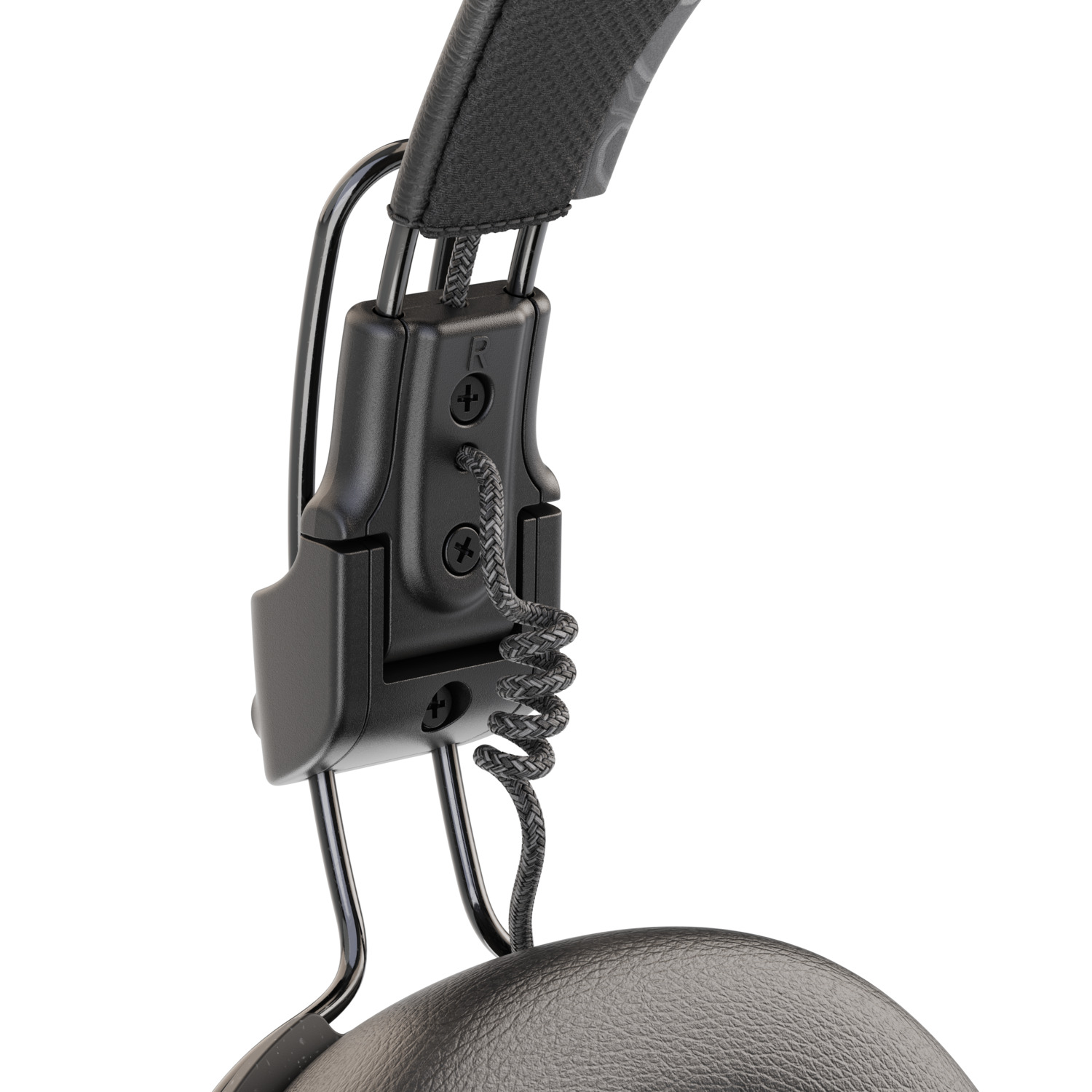 Détail d'un casque noir. Montre le bras, le câble et la connexion à l'écouteur.