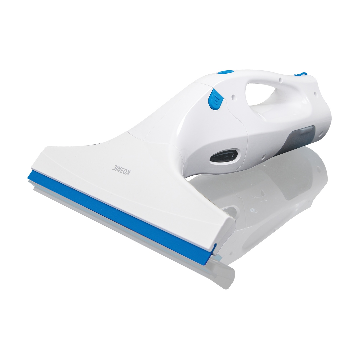 Pulitore per vetri bianco e blu. È leggermente angolato. Il marchio è KOENIC.