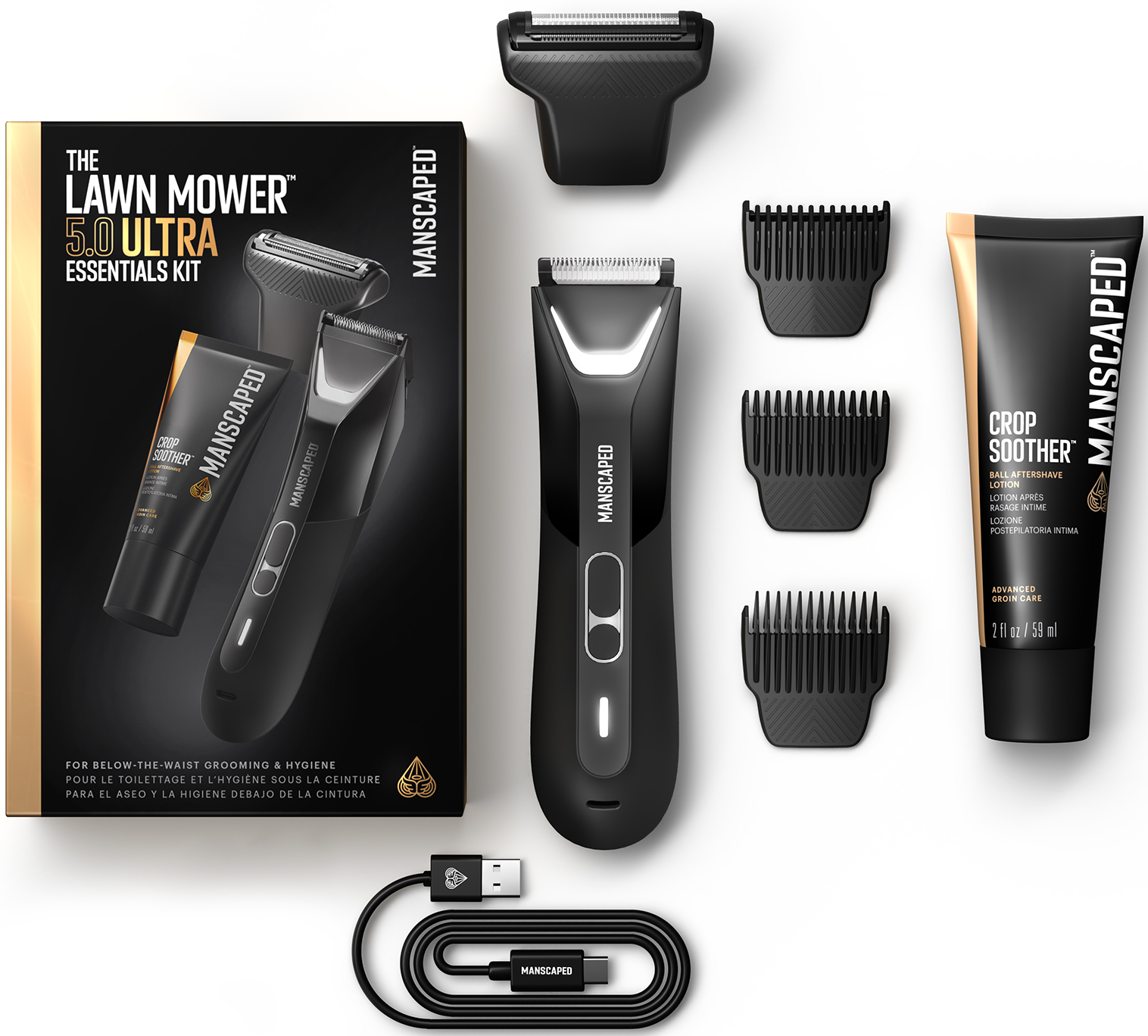 Manscaped Pflege-Kit mit Trimmer, Aufsätzen, Lotion und Ladekabel.
