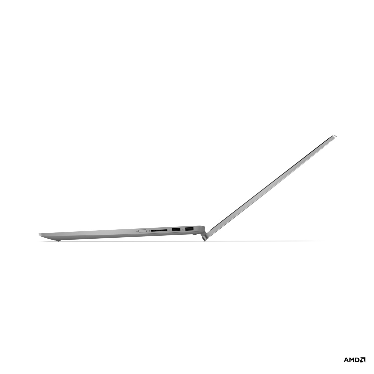 Vue latérale d'un ordinateur portable Lenovo argenté ouvert sur fond blanc.