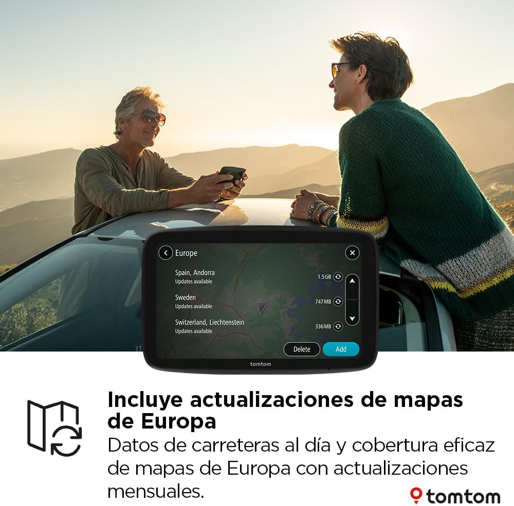 Dos personas, una usando un dispositivo de navegación, con actualizaciones de mapas en pantalla. Texto: Incluye actualizaciones de mapas.