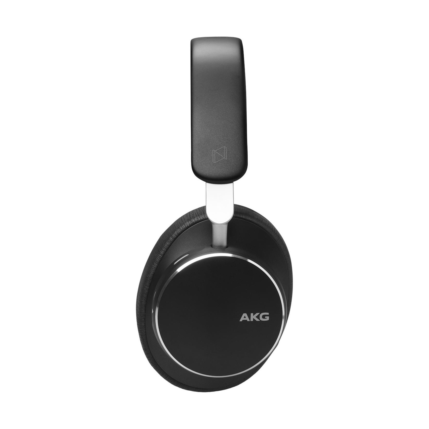 Cuffie AKG nere, che mostrano i padiglioni auricolari e la fascia, su sfondo bianco.