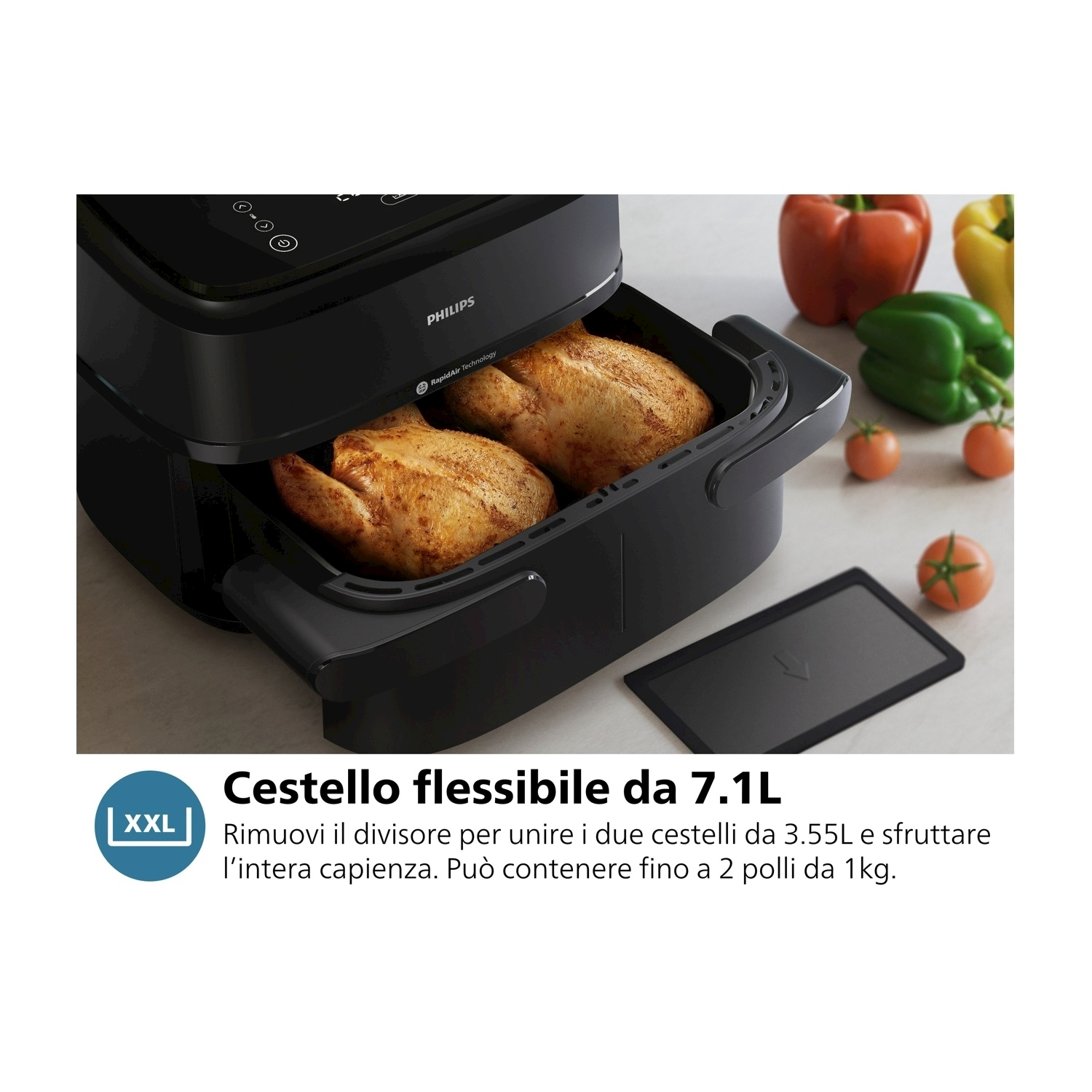 Una friggitrice ad aria nera con due polli cotti all'interno. Verdure a destra, testo sotto.
