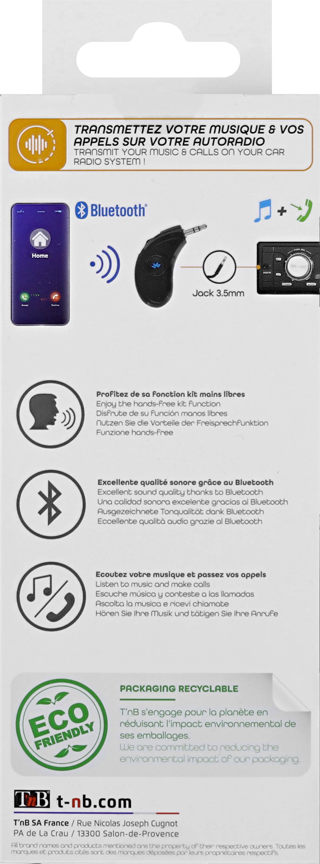 Emballage blanc avec texte et illustrations sur un adaptateur autoradio et un kit mains libres.