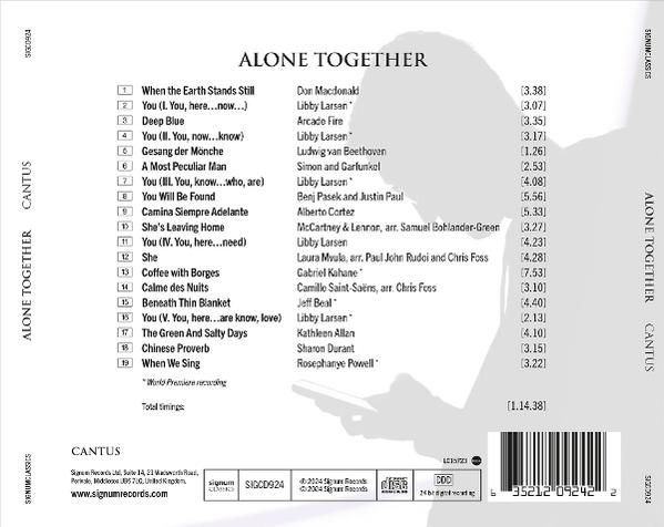 CD-Cover mit Text und Titelliste. Bild einer Frau.