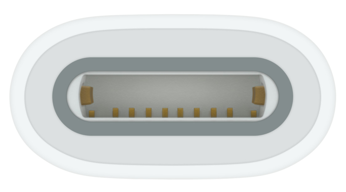 Fehér USB-C csatlakozó. Szürke belseje és arany színű érintkezői vannak.