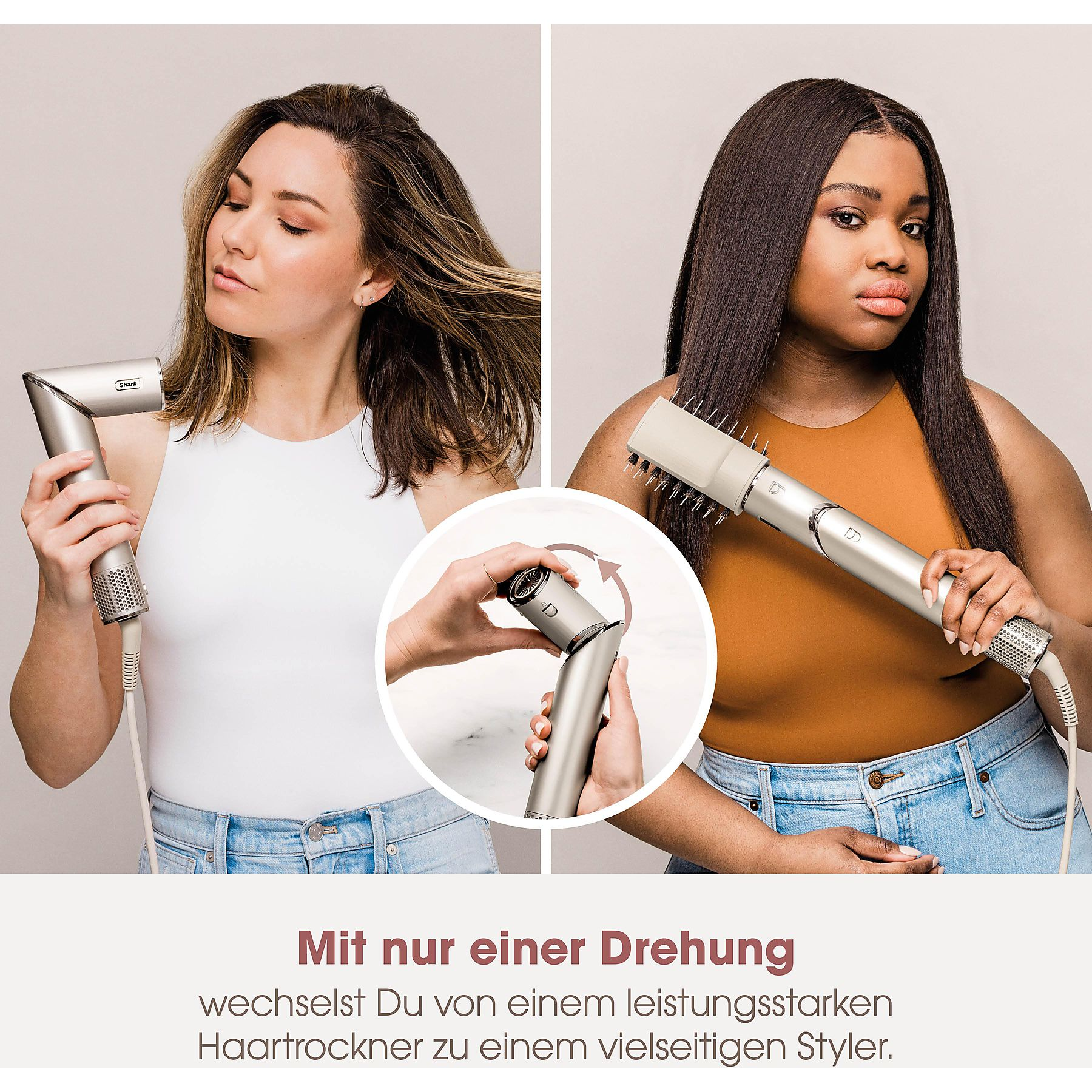 Zwei Frauen benutzen einen Haarstyler. Eine stylt ihr Haar, eine andere demonstriert den rotierenden Kopf des Stylers.